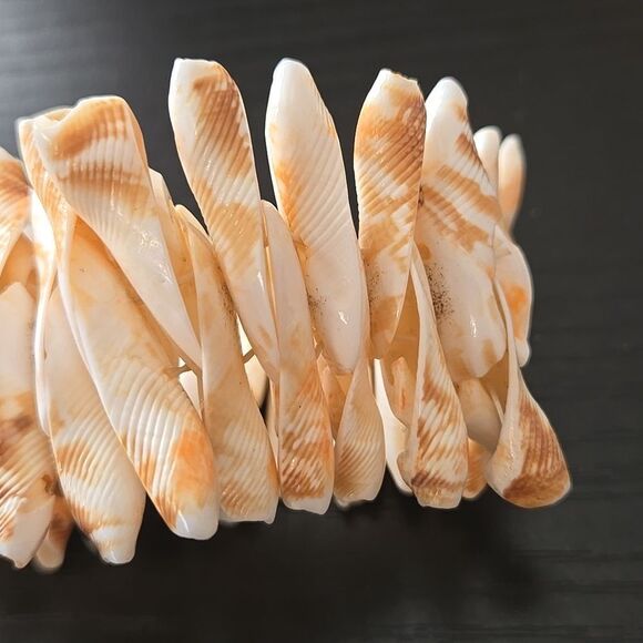 SEASHELL Bracelet WOMEN shells elastic band cream tan off white jewelry unique - Picture 4 of 15